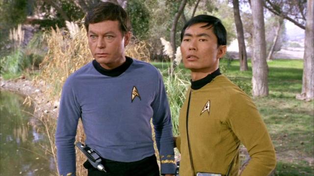 Dr. McCoy en Mr. Sulu in schokkende Star Trek Strange New Worlds finale onthuld!