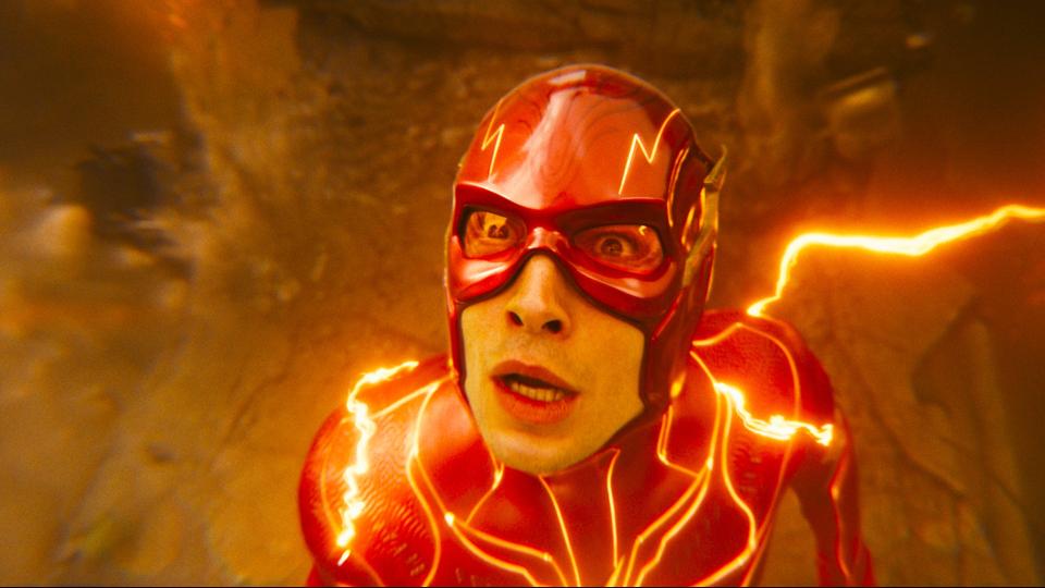 Flash-regisseur rekent genadeloos af met critici die desastreuze DC box office negeren