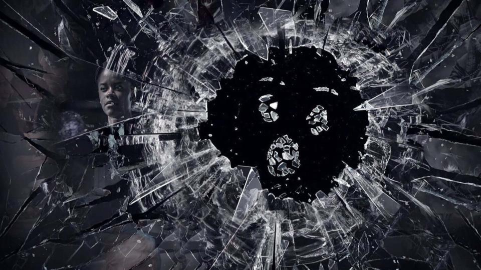 Maak je klaar om terug te duiken in de dystopie: Black Mirror keert officieel terug voor een verstandverbuigend seizoen 7