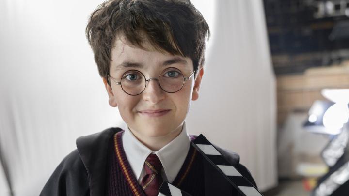 Eerste foto van Harry Potter-kostuum onthuld door HBO nu de opnames beginnen