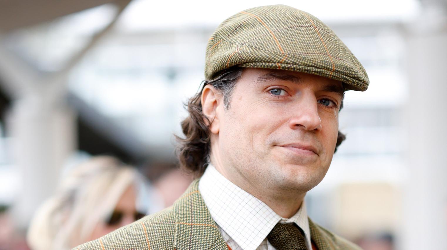 Henry Cavill loopt blessure op tijdens training Highlander, productie flink vertraagd!