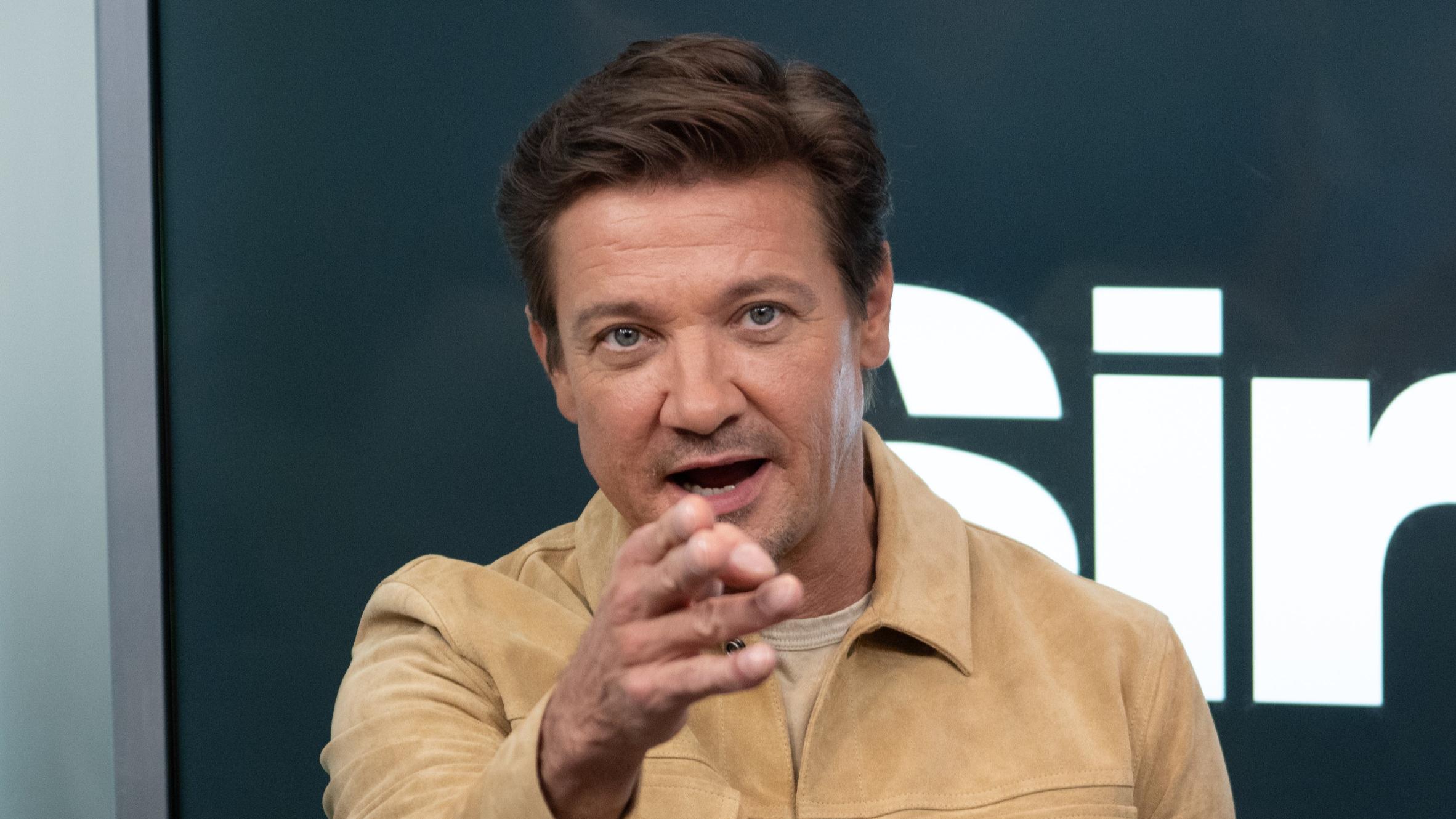 Jeremy Renner slaat hard terug tegen beschuldigingen van intimidatie in juridische strijd