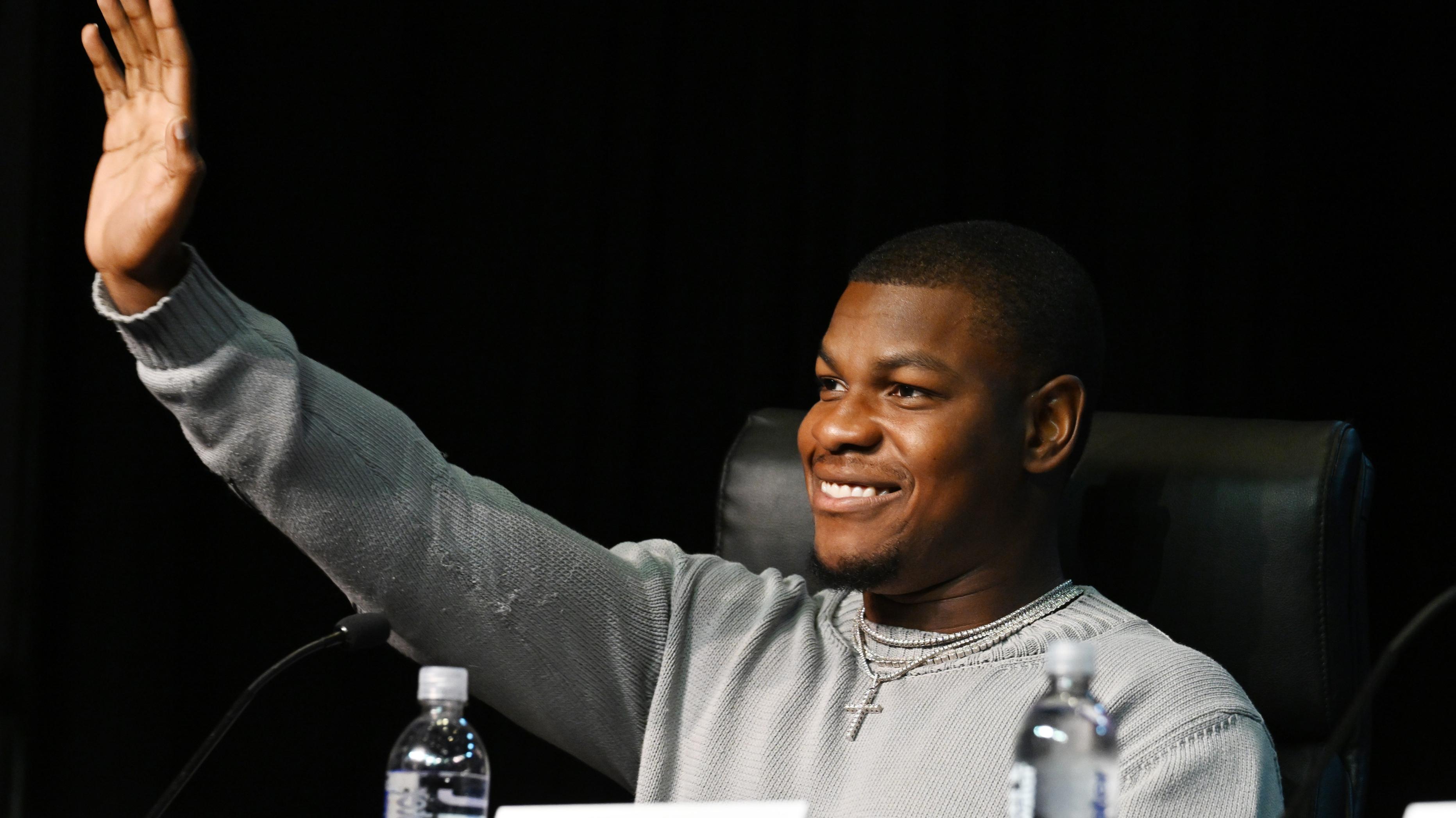 John Boyega in geheime gesprekken met Dave Filoni over spectaculaire Star Wars terugkeer!