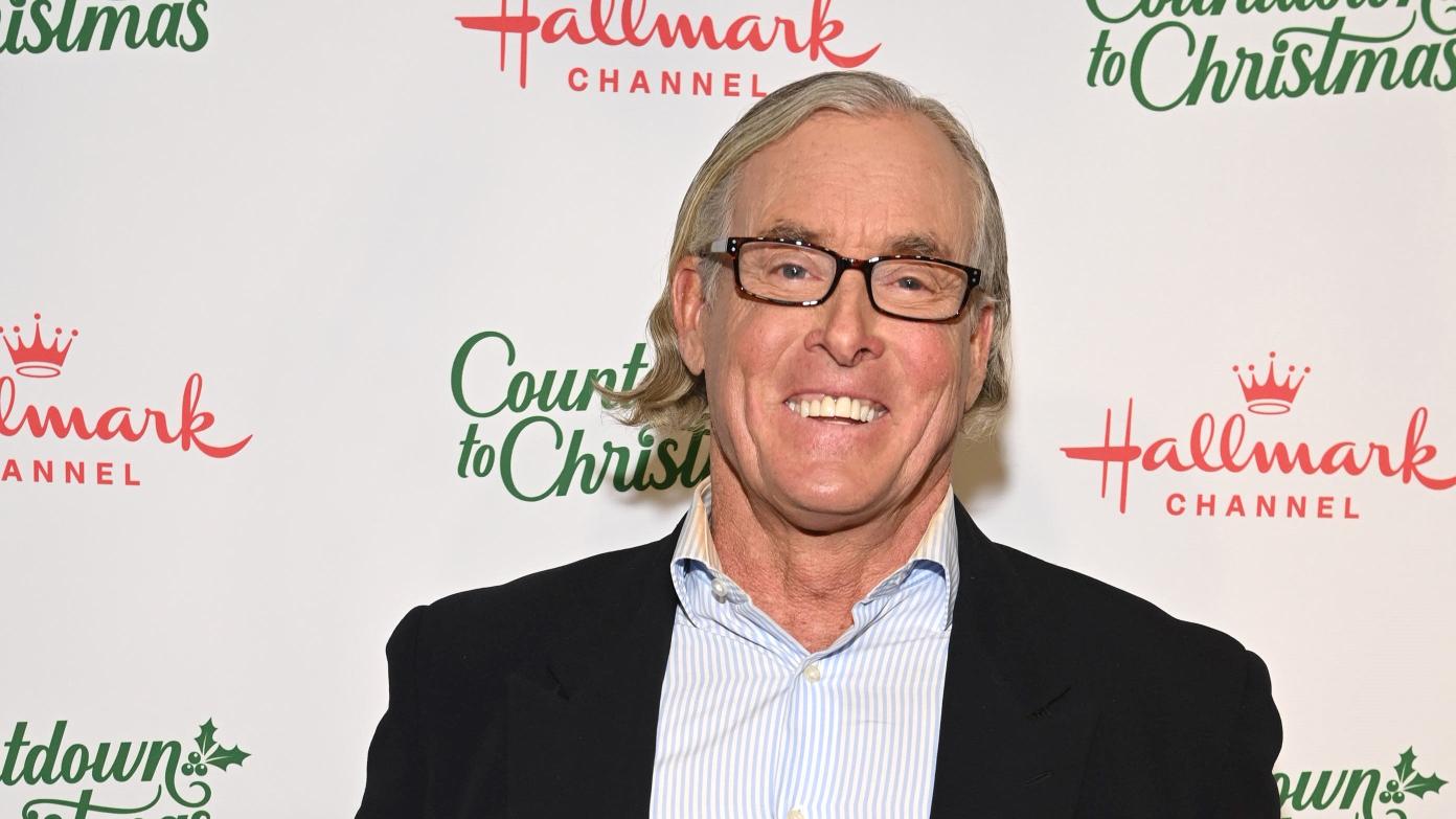 JAWEL John C. McGinley Keert Terug als Dr. Cox in Scrubs Revival En Fans Gaan Helemaal LOS