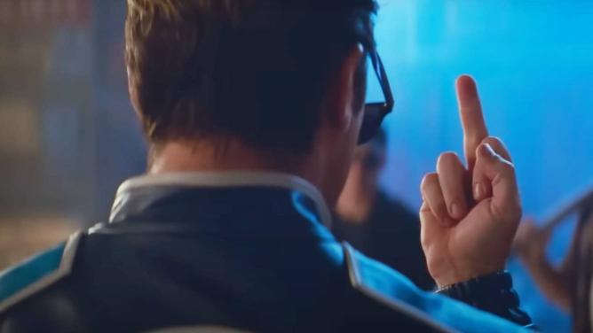 Johnny Cages Epische Bazooka Sprong Shockeert in Mortal Kombat 2 Trailer