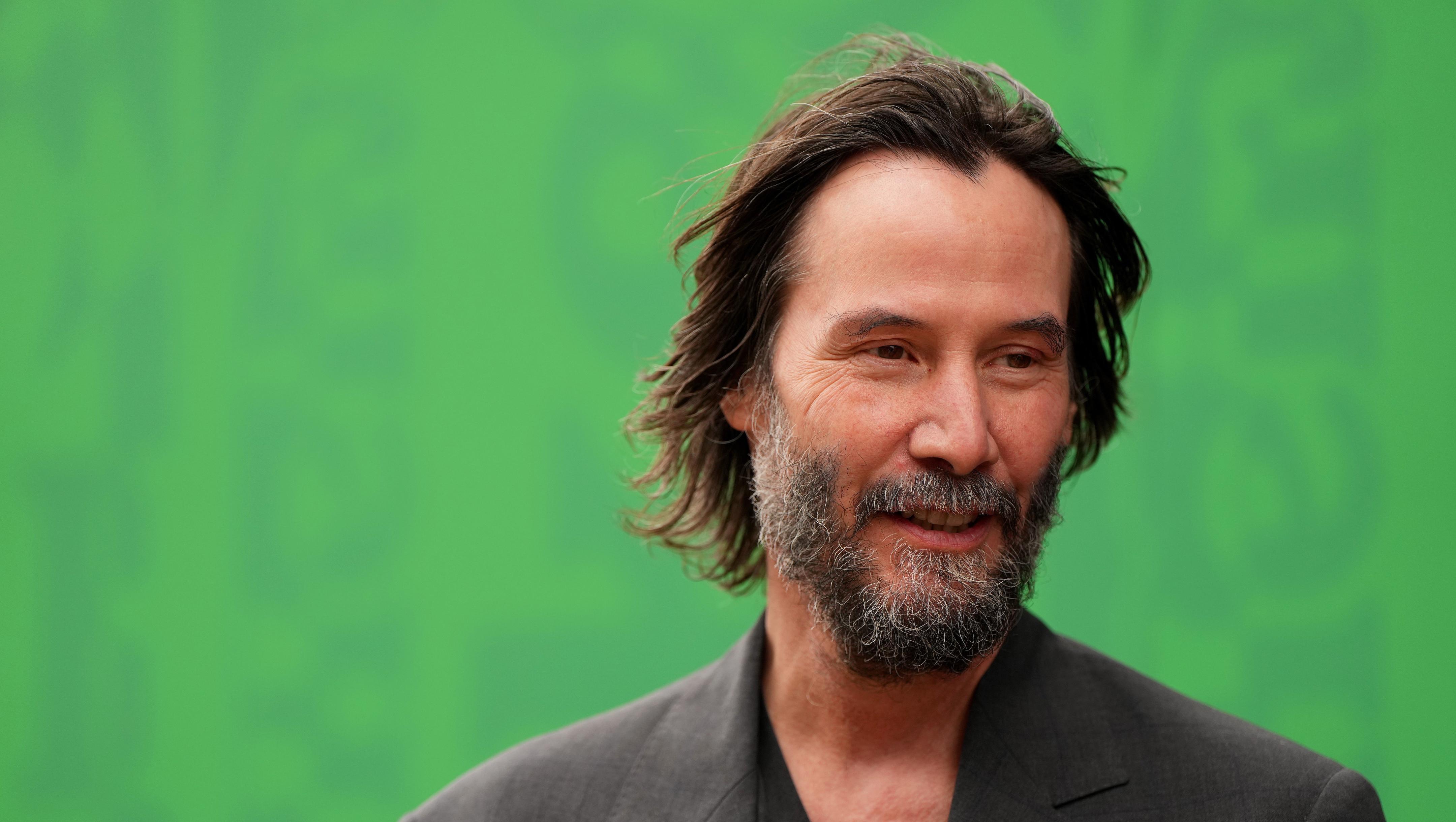 Keanu Reeves Geheime Miljoenenstrijd tegen Valse TikTokkers!