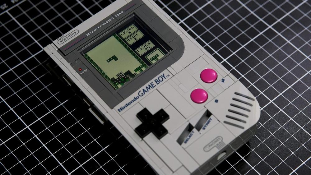 Deze LEGO Game Boy is uit en gamers zijn nu al aan het modden