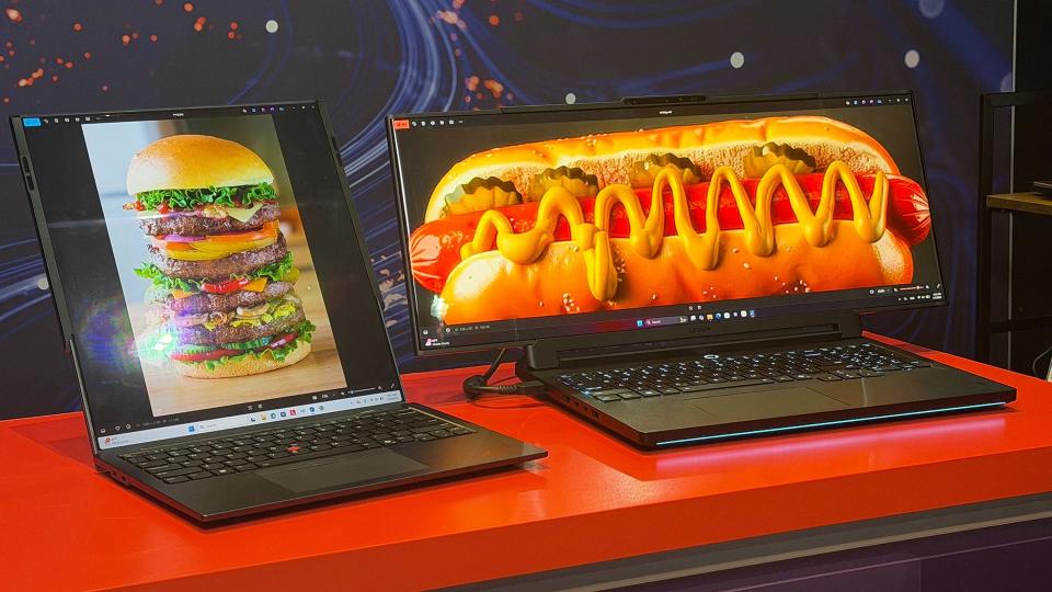 Deze laptop gaat je wereld op zn kop zetten Lenovos Rollable OLED Laptop is de ultrawide gaming droom van iedereen