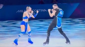 Je Gelooft Nooit Wat Deze Skaters Doen in Hun Mortal Kombat Routine!
