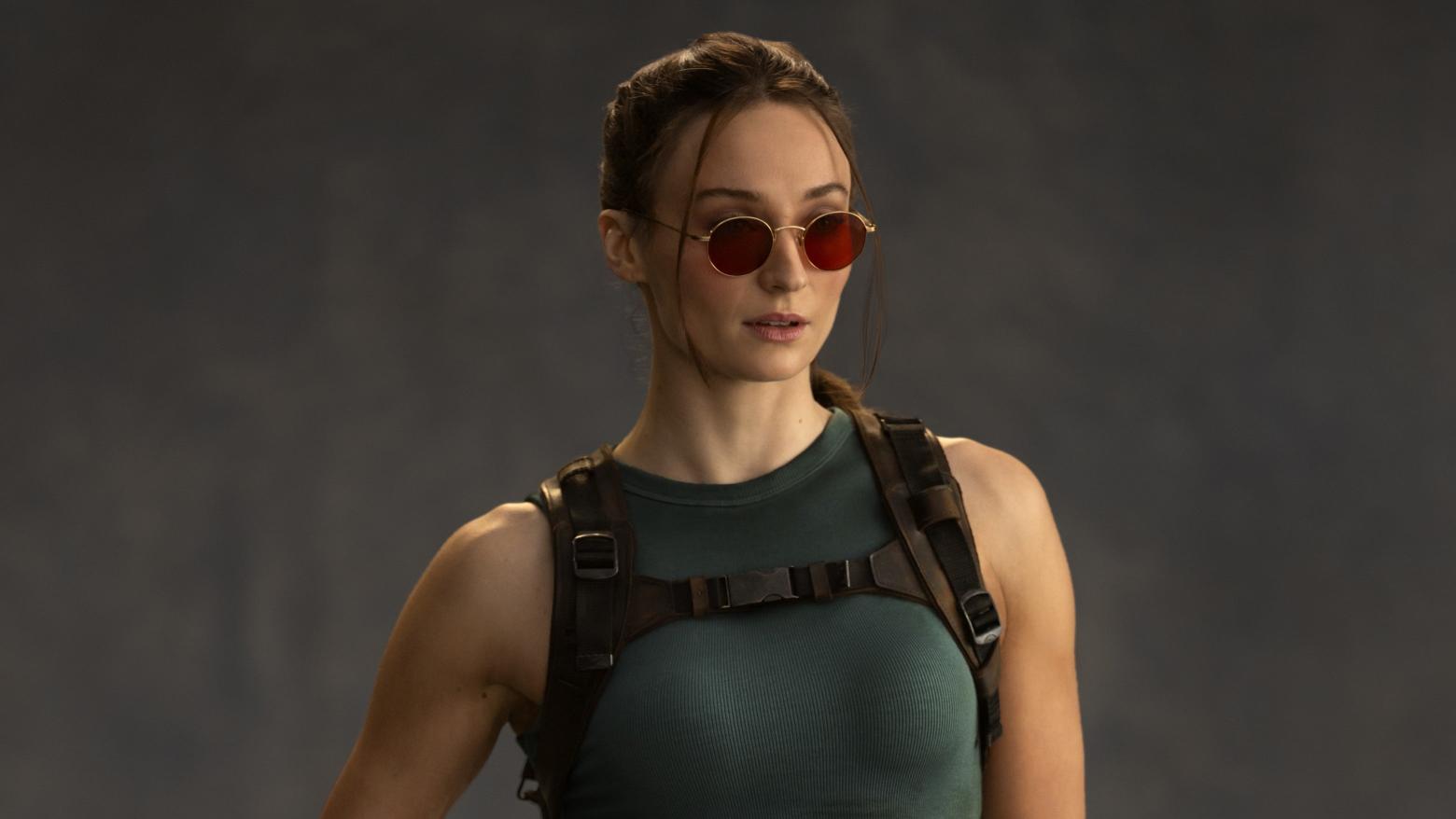 Sophie Turner wordt Lara Croft sensatie in Tomb Raider TV Serie set video ontdekt!