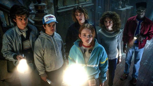 Stranger Things maker smeekt je om de finale in de bioscoop te beleven