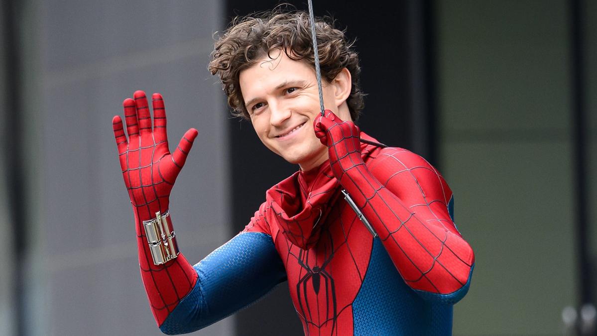 Je Gelooft Niet Wat Tom Holland Deelde Na Nieuwe Set Blessure op Day Set!