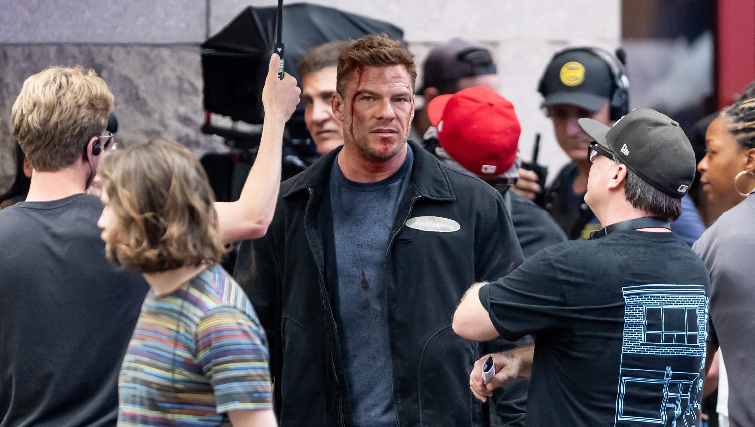 Woorden Vallen Over BATMAN Maar REACHER Ster Zegt Nee Tegen Rol