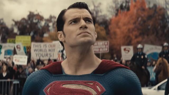 Zack Snyder onthult zeldzame 15 jaar oude Superman foto van Cavill die je moet zien
