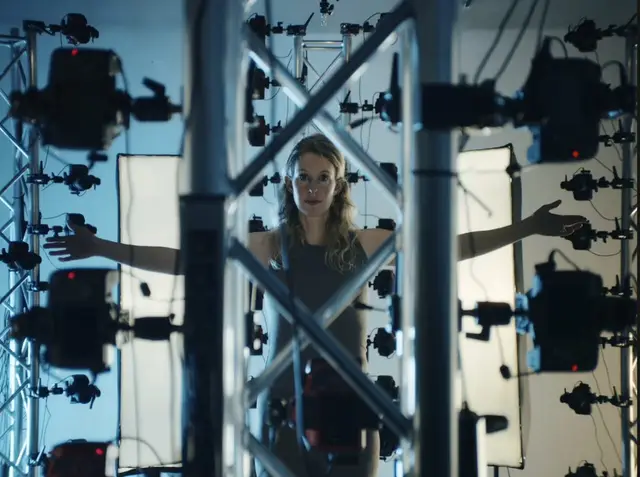 You Can See Everything opent met 100% op Rotten Tomatoes en 98 Metascore