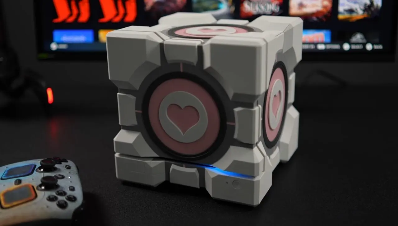 Dbrand's Companion Cube Cover: Juridische Strijd met Valve en Impact op Gamers