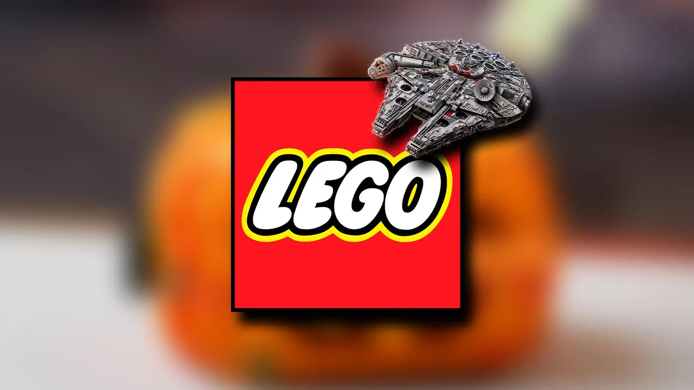 LEGO Halloween Set Transformeert in Millennium Falcon: Creatieve Bouw van Minute_Food_2881