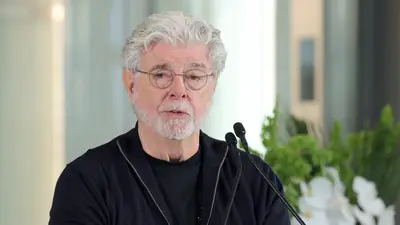 George Lucas verdedigt Star Wars-aanpassingen over meerdere releases